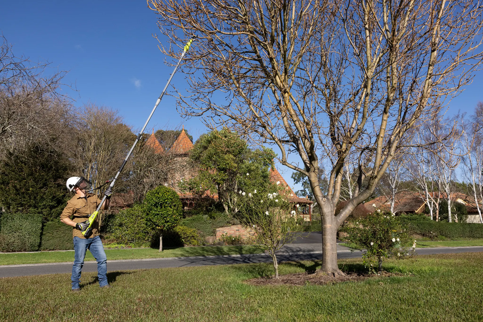 18V ONE+ EZ Reach 1m Extension Pole Attachment 3 18V ONE+ EZ Reach 1m Extension Pole Attachment