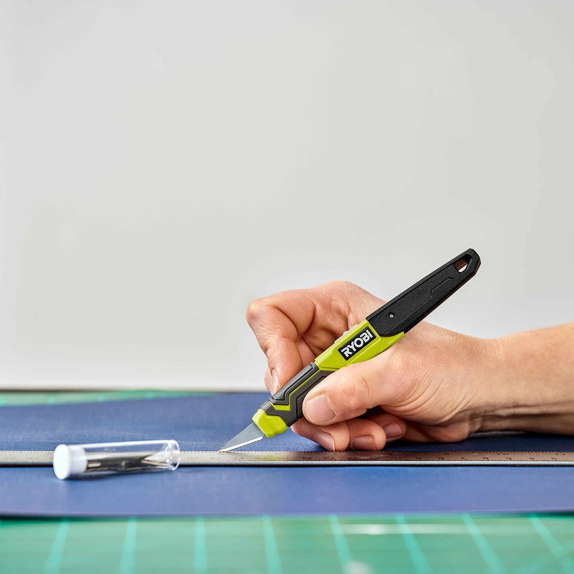 RYOBI Quick Change Knife 5 RYOBI Quick Change Knife