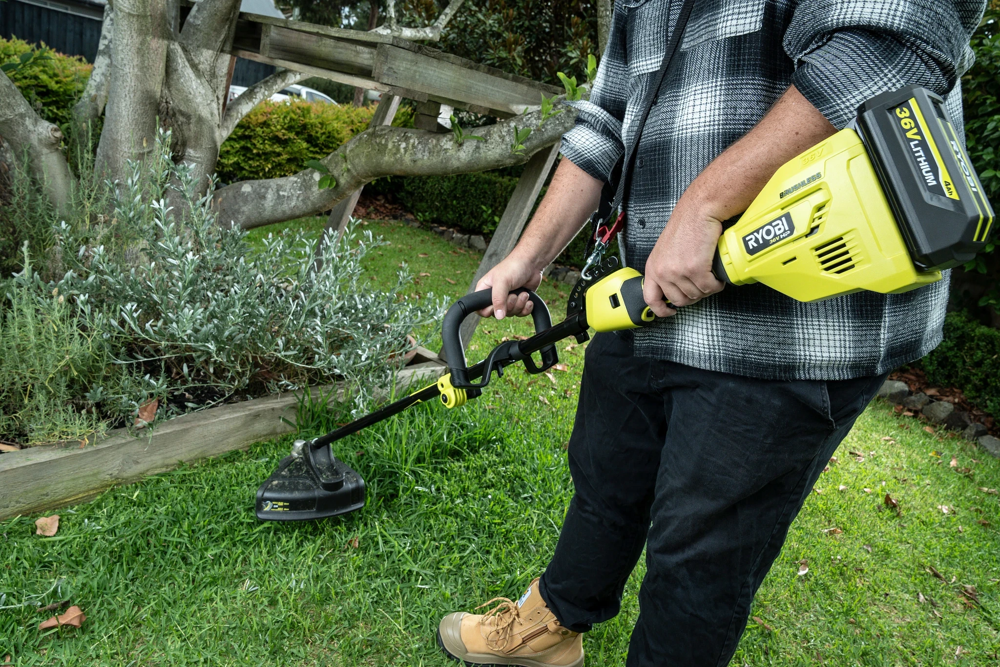 36V Brushless 33/38cm Line Trimmer Tool Only 5 36V Brushless 33/38cm Line Trimmer 4Ah Kit