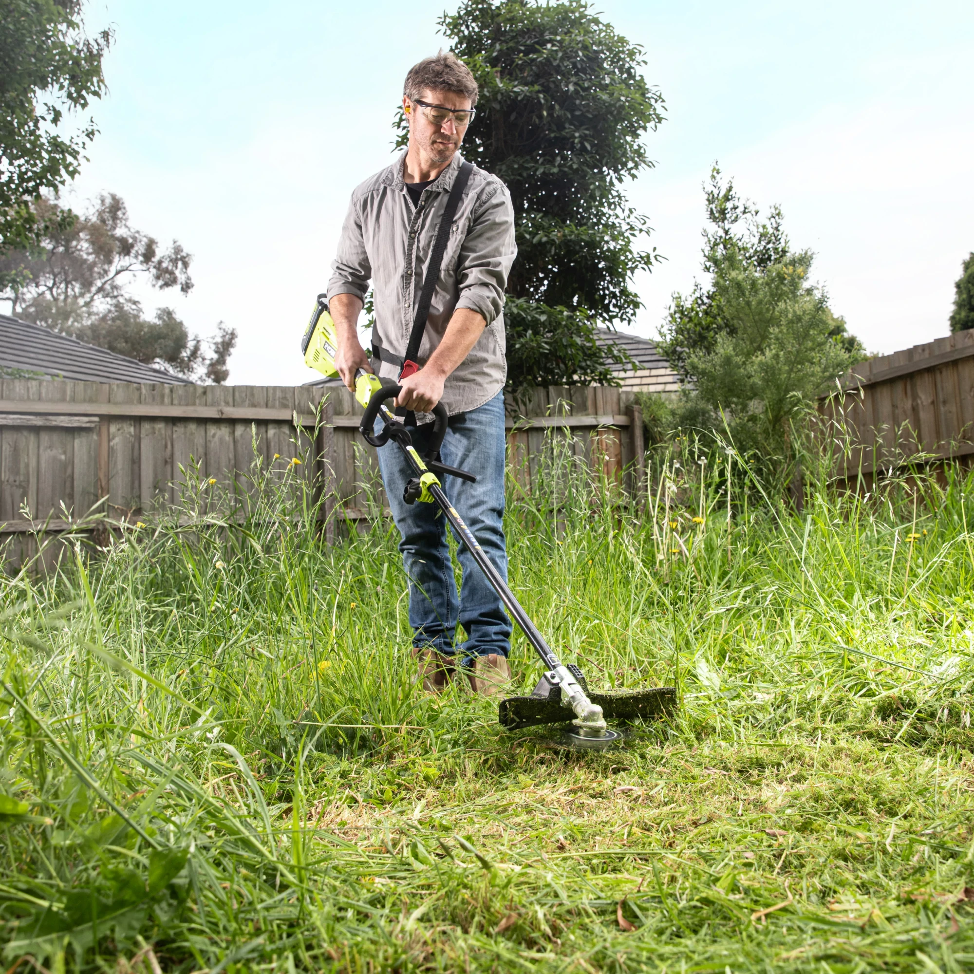 36V ONE+ HP? Brushless 26cm Brushcutter Tool Only 3 36V ONE+ HP? Brushless 26cm Brushcutter Tool Only